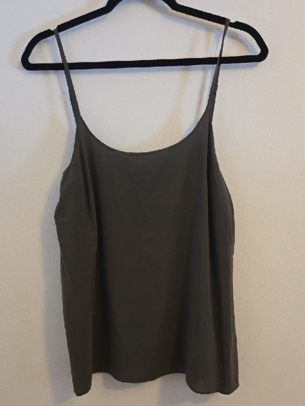 Alice + Olivia Green Silk Spaghetti-Strap Cami